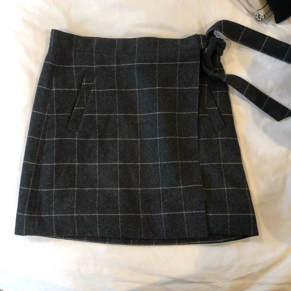 J. Crew plaid wool skirt sz 6